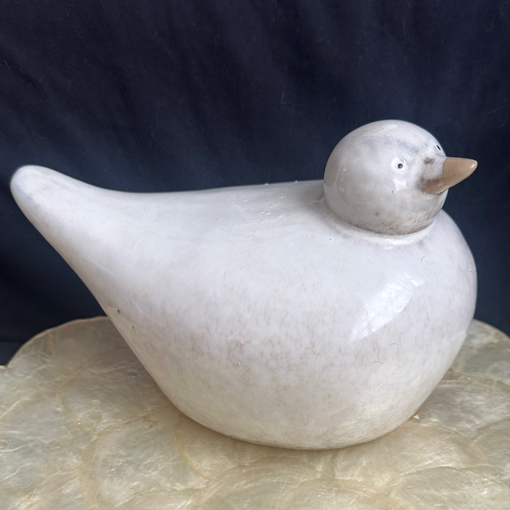 Sia Home Fashions Ceramic Cream Yellow beak Fat Cheeky Bird Dove 7.5 x 5.5x 5"